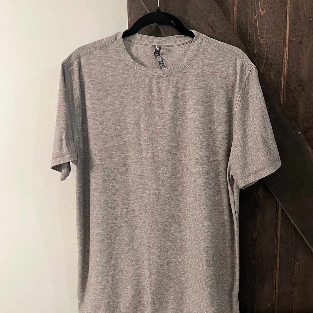 Gray Men's Vuori T-Shirt